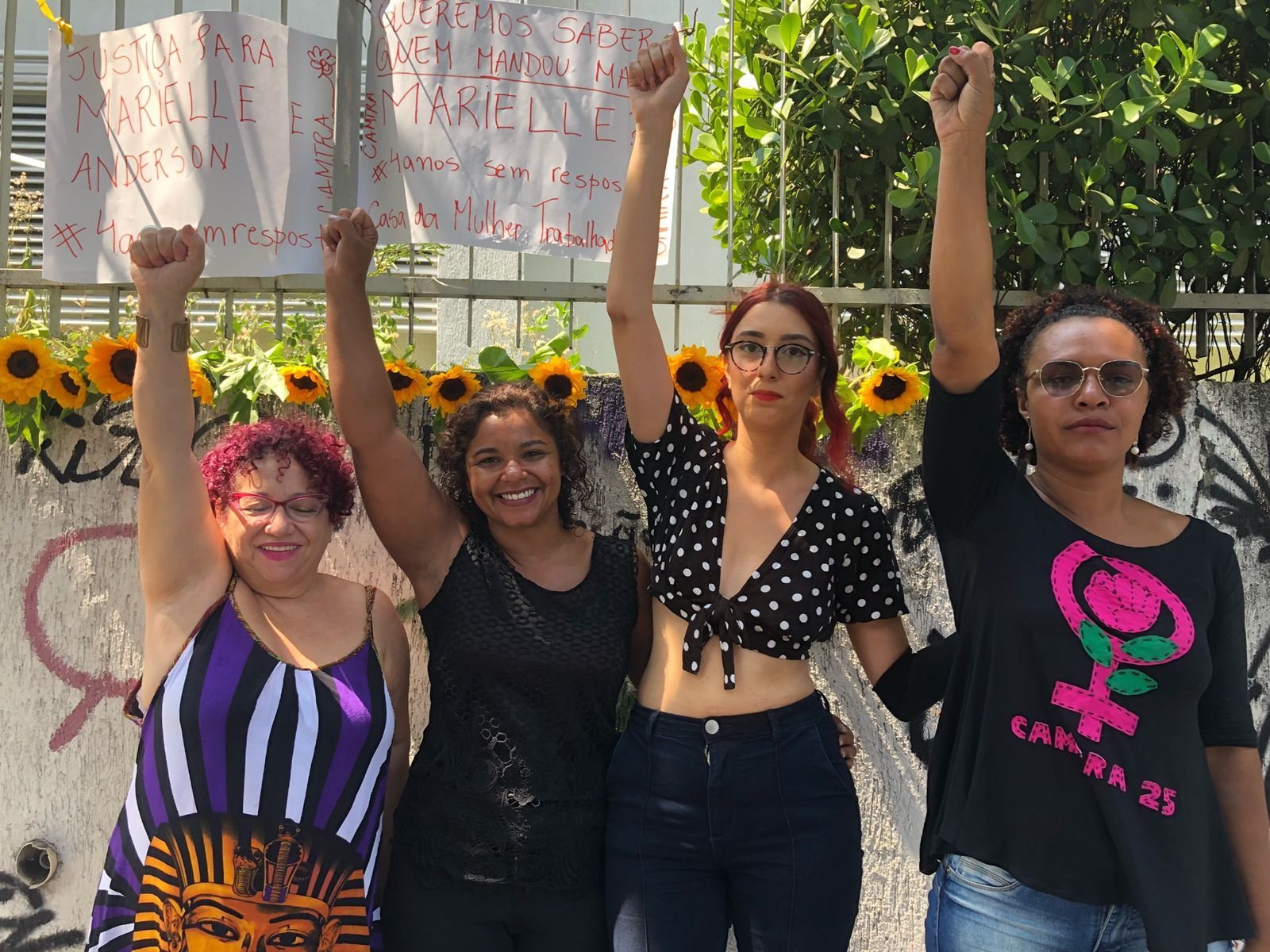 Você está visualizando atualmente 14 Girassóis Para Marielle e Anderson!